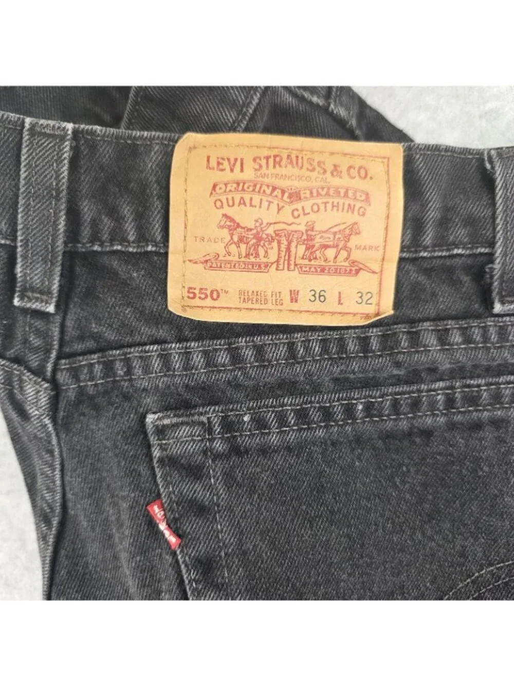 Vintage Levi's 550 Jeans Mens 36x32 Black USA Made 1996 Relaxed Tapered Denim